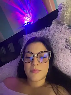 alilith online show from November 2025 07:36:02 PM