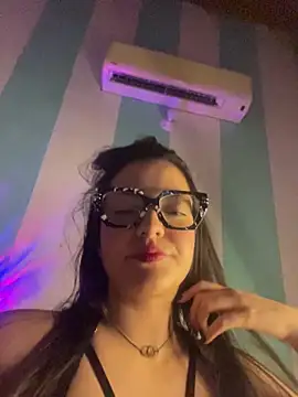 alilith online show from March 2026 07:15:01 PM