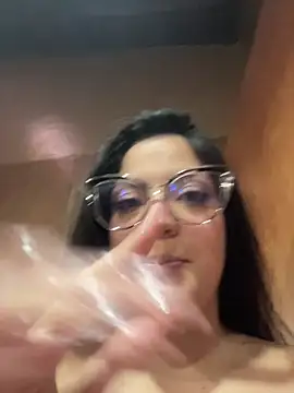 alilith online show from November 2025 03:49:01 PM