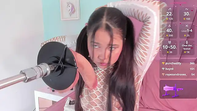 Snapshot of emma_clarke_ chatting on November 2025 03:38:01 AM emma clarke online show from November 2025 03:38:01 AM