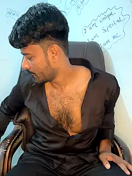 Snapshot of MeekBatgirl chatting on October 2025 07:32:01 AM MeekBatgirl online show from October 2025 07:32:01 AM