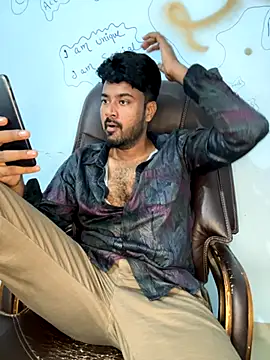 Snapshot of MeekBatgirl chatting on October 2025 08:26:02 AM MeekBatgirl online show from October 2025 08:26:02 AM