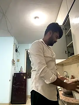 Snapshot of MeekBatgirl chatting on October 2025 12:18:01 PM MeekBatgirl online show from October 2025 12:18:01 PM