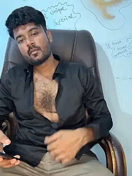 Snapshot of MeekBatgirl chatting on October 2025 03:15:01 PM MeekBatgirl online show from October 2025 03:15:01 PM