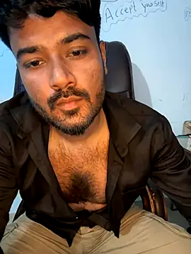 Snapshot of MeekBatgirl chatting on October 2025 01:12:01 PM MeekBatgirl online show from October 2025 01:12:01 PM