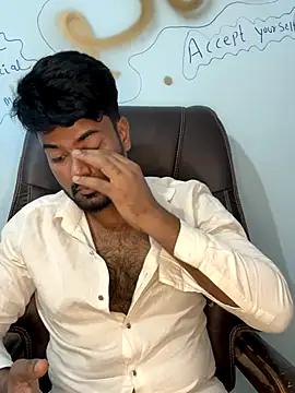 Snapshot of MeekBatgirl chatting on October 2025 04:47:02 AM MeekBatgirl online show from October 2025 04:47:02 AM