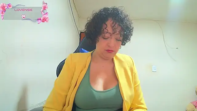 Miss Oriana online show from November 2025 06:19:01 AM