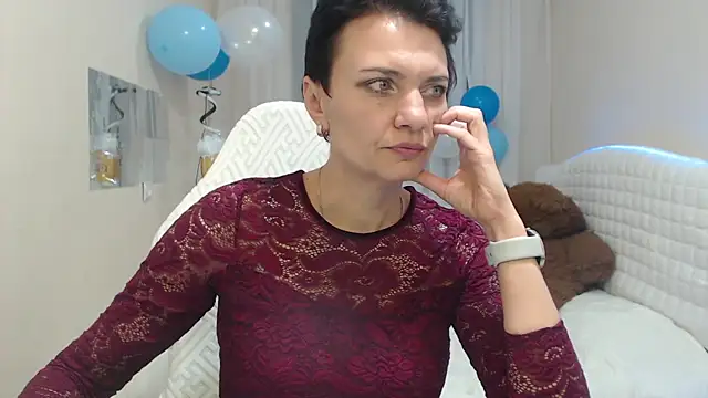 AvaSaturnian online show from September 2025 12:10:01 PM