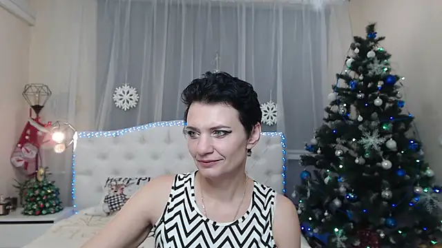 AvaSaturnian online show from November 2025 12:05:02 PM