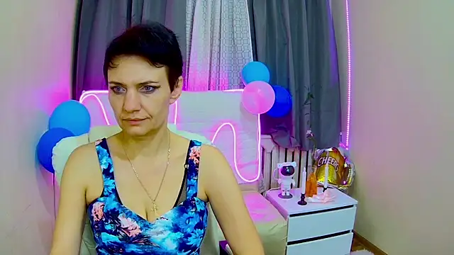 AvaSaturnian online show from October 2025 06:26:02 AM