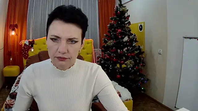 AvaSaturnian online show from December 2025 08:07:01 AM