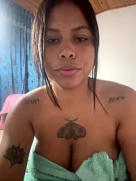 Snapshot of Michluxe_69 chatting on January 2026 11:30:01 PM Michluxe 69 online show from January 2026 11:30:01 PM