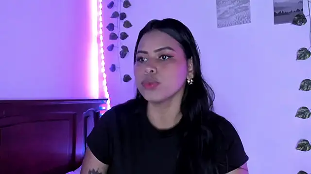 Michluxe 69 online show from September 2025 07:53:01 PM