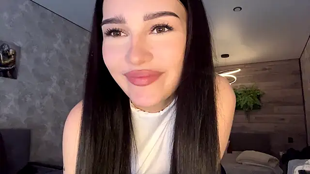 AuraJefcoat online show from May 2026 01:39:01 PM