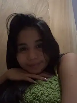 Snapshot of AngelHille chatting on October 2025 04:53:02 PM AngelHille online show from October 2025 04:53:02 PM