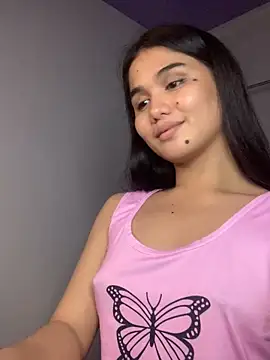 Snapshot of AngelHille chatting on September 2025 04:51:01 AM AngelHille online show from September 2025 04:51:01 AM