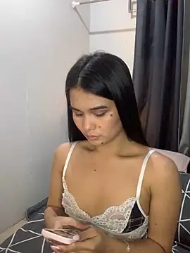 AngelHille online show from December 2025 12:14:01 AM