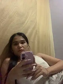 Snapshot of AngelHille chatting on October 2025 05:10:02 PM AngelHille online show from October 2025 05:10:02 PM