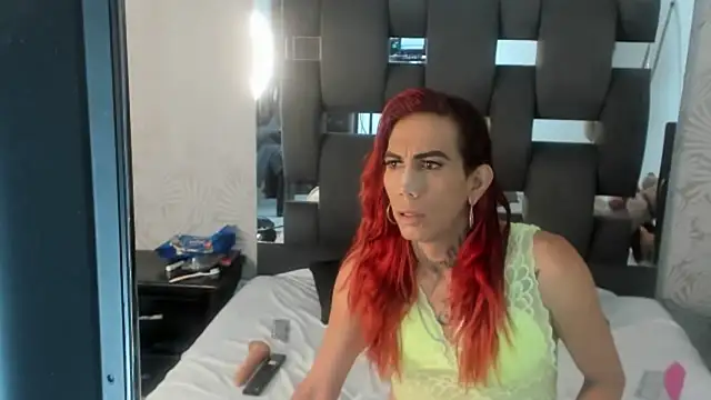 MissDiabla  online show from January 2026 12:45:02 PM