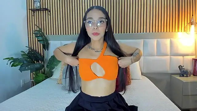 Roseaurora online show from January 2026 01:15:02 PM