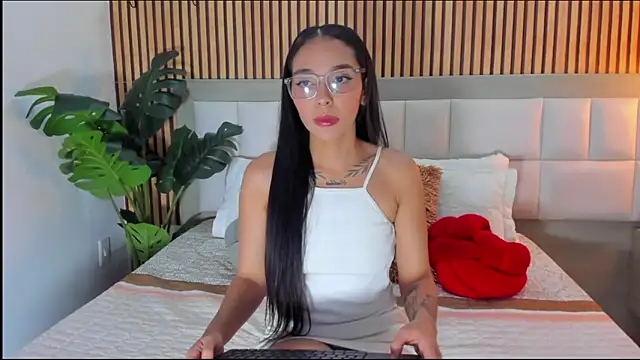 Roseaurora online show from February 2026 12:39:01 PM