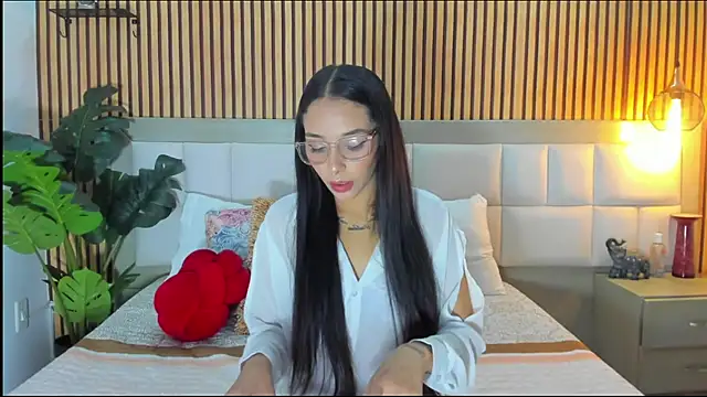 Roseaurora online show from February 2026 12:40:02 PM