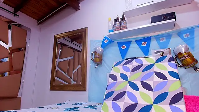 sweegirl69 online show from October 2025 11:56:01 AM