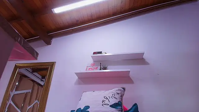 sweegirl69 online show from September 2025 11:54:02 AM