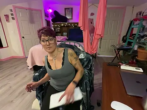 Snapshot of kinkycanner chatting on March 2026 03:56:04 AM kinkycanner online show from March 2026 03:56:04 AM