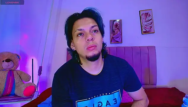 Laia and Damian online show from October 2025 12:04:01 PM