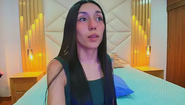 Laia and Damian online show from October 2025 07:37:02 PM