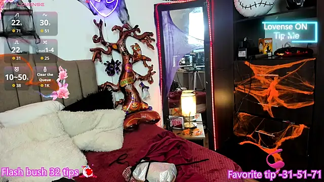 Elisabeth swan online show from October 2025 12:15:01 PM