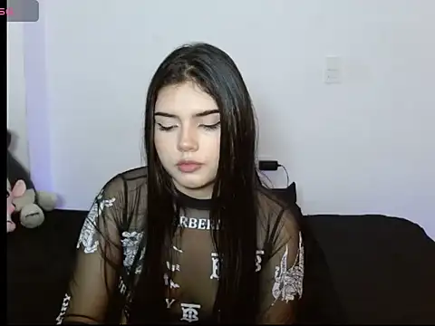 Snapshot of Emma_yui19 chatting on September 2025 12:39:01 AM Emma yui19 online show from September 2025 12:39:01 AM