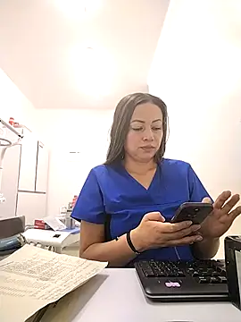Madisson-04  online show from October 2025 12:28:01 PM