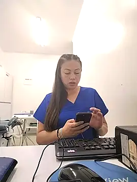 Snapshot of Madisson-04_ chatting on October 2025 06:53:02 PM Madisson-04 online show from October 2025 06:53:02 PM