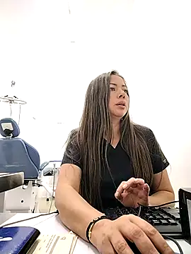 Madisson-04  online show from October 2025 07:33:01 PM