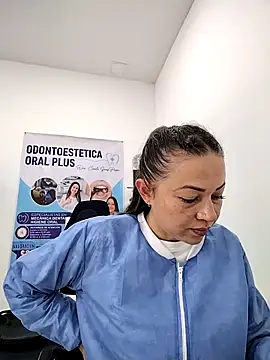 Snapshot of Madisson-04_ chatting on November 2025 07:39:01 PM Madisson-04 online show from November 2025 07:39:01 PM