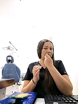 Madisson-04  online show from September 2025 07:42:02 PM