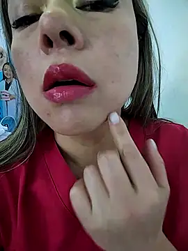 Snapshot of Madisson-04_ chatting on November 2025 03:15:01 PM Madisson-04 online show from November 2025 03:15:01 PM