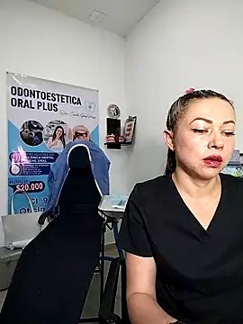 Snapshot of Madisson-04_ chatting on November 2025 12:05:02 PM Madisson-04 online show from November 2025 12:05:02 PM