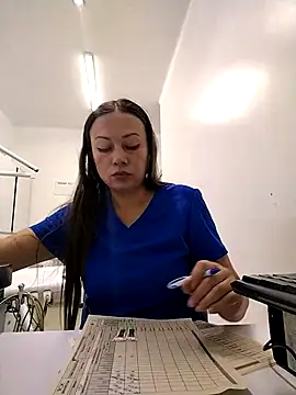 Snapshot of Madisson-04_ chatting on November 2025 09:41:01 PM Madisson-04 online show from November 2025 09:41:01 PM