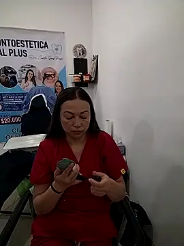 Snapshot of Madisson-04_ chatting on November 2025 03:15:02 PM Madisson-04 online show from November 2025 03:15:02 PM