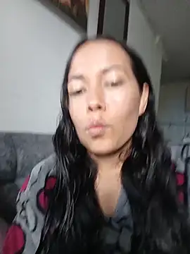 MiaForever1 online show from May 2026 04:02:02 PM