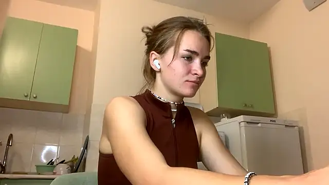 BunnyTiedeman online show from October 2025 04:37:02 PM
