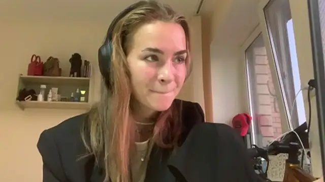 BunnyTiedeman online show from September 2025 03:33:01 PM