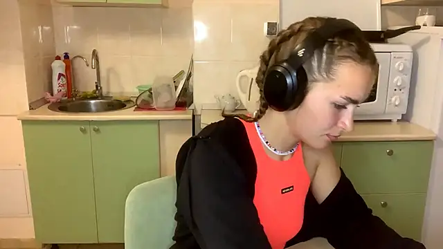 BunnyTiedeman online show from October 2025 03:12:01 PM