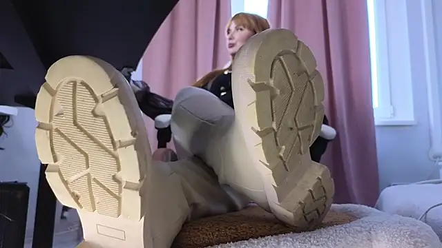 CruelSiren online show from February 2026 08:00:02 AM