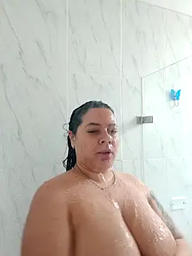 SophieCurves online show from October 2025 03:46:02 PM