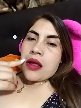 Snapshot of Camila_latina_0 chatting on October 2025 05:07:02 AM Camila latina 0 online show from October 2025 05:07:02 AM
