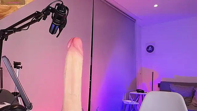 novafet online show from April 2026 01:51:02 AM